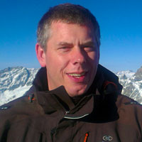 Jonathan Mills